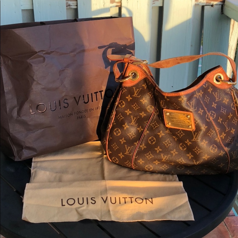 Louis Vuitton Hobo